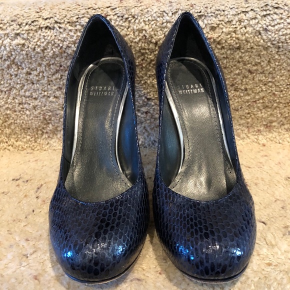 Stuart Weitzman Snakeskin Pumps - Picture 4 of 9